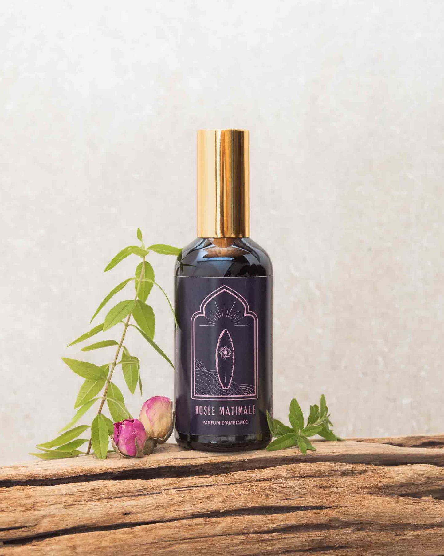 Parfum d'ambiance Mawja - Rosée matinale sur fond créatif