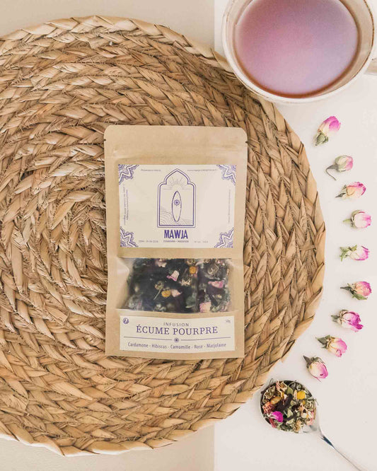infusion Mawja écume pourpre camomille hibiscus rose cardamome marjolaine face cuisine